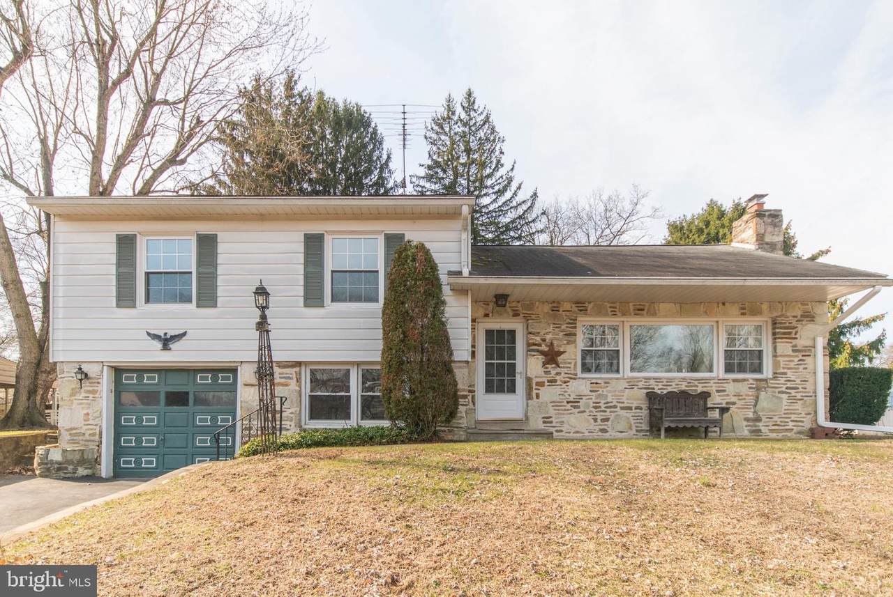1074 Anna Road - Photo 1