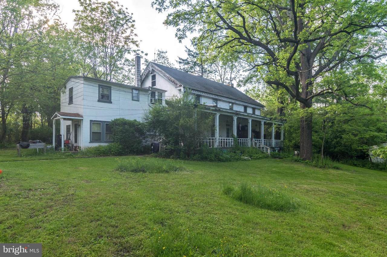 312 Burnside Avenue - Photo 1