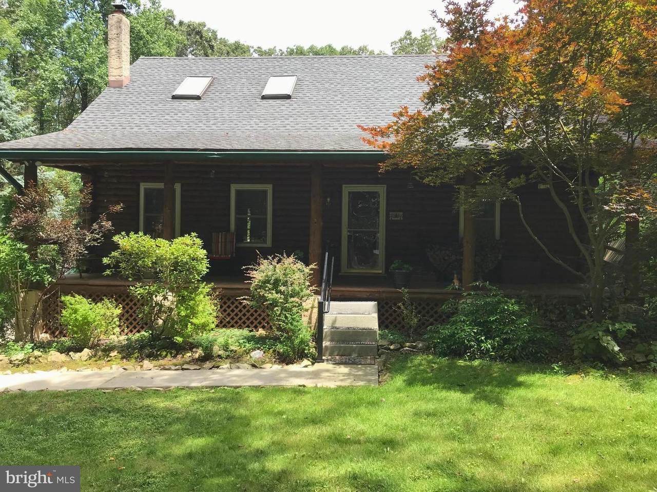 100 Skyview Drive - Photo 1