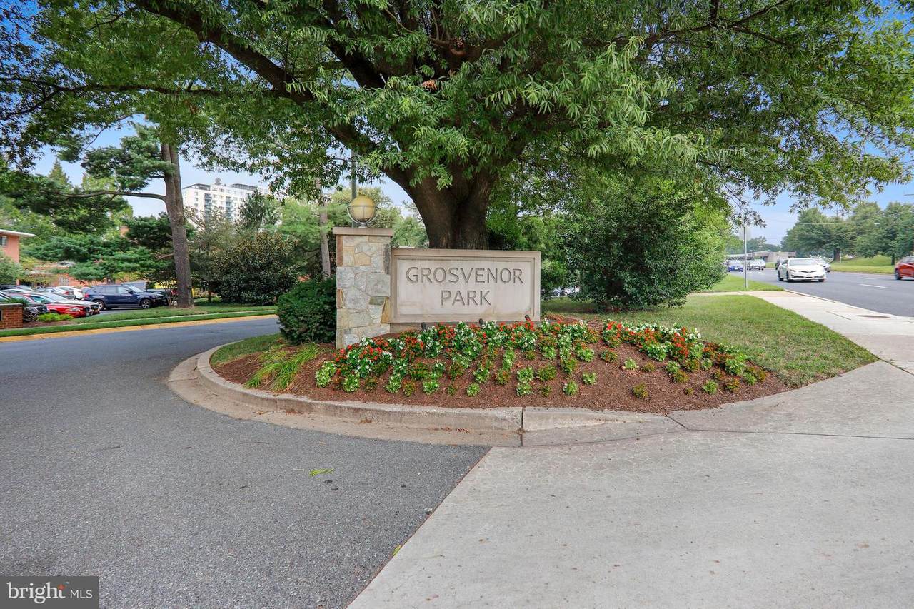 10204 Rockville Pike - Photo 1