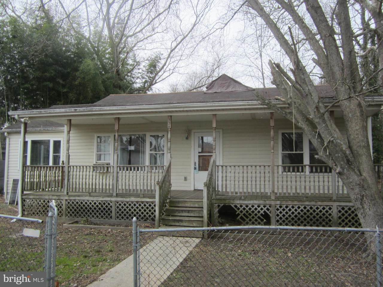 334 Bay Avenue - Photo 1