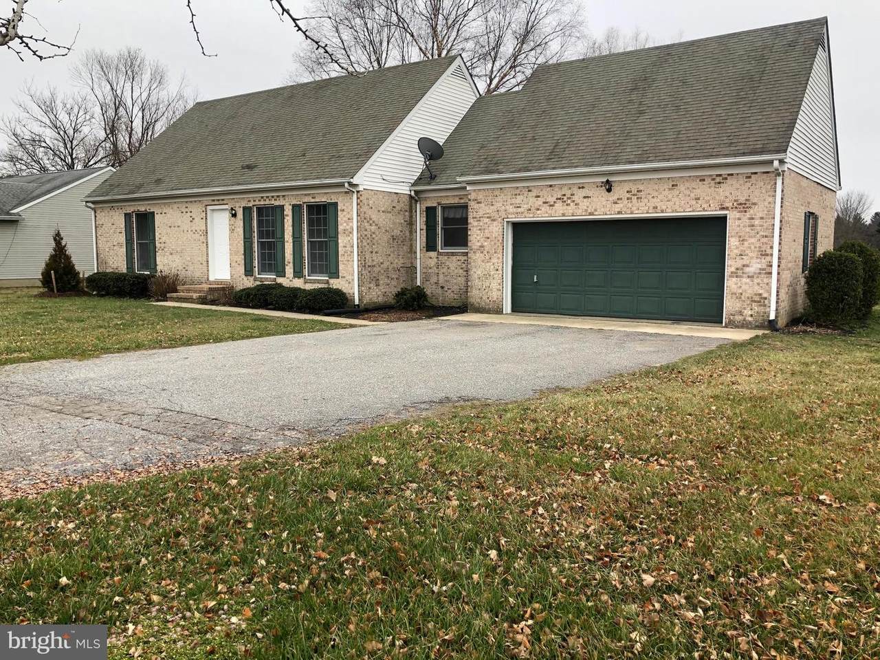 105 Southgate Drive - Photo 1