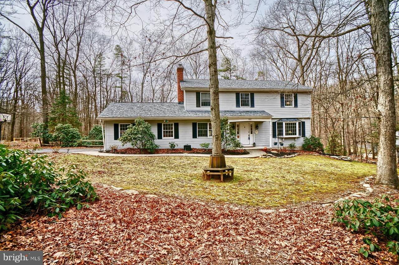 652 Spring Lane - Photo 1