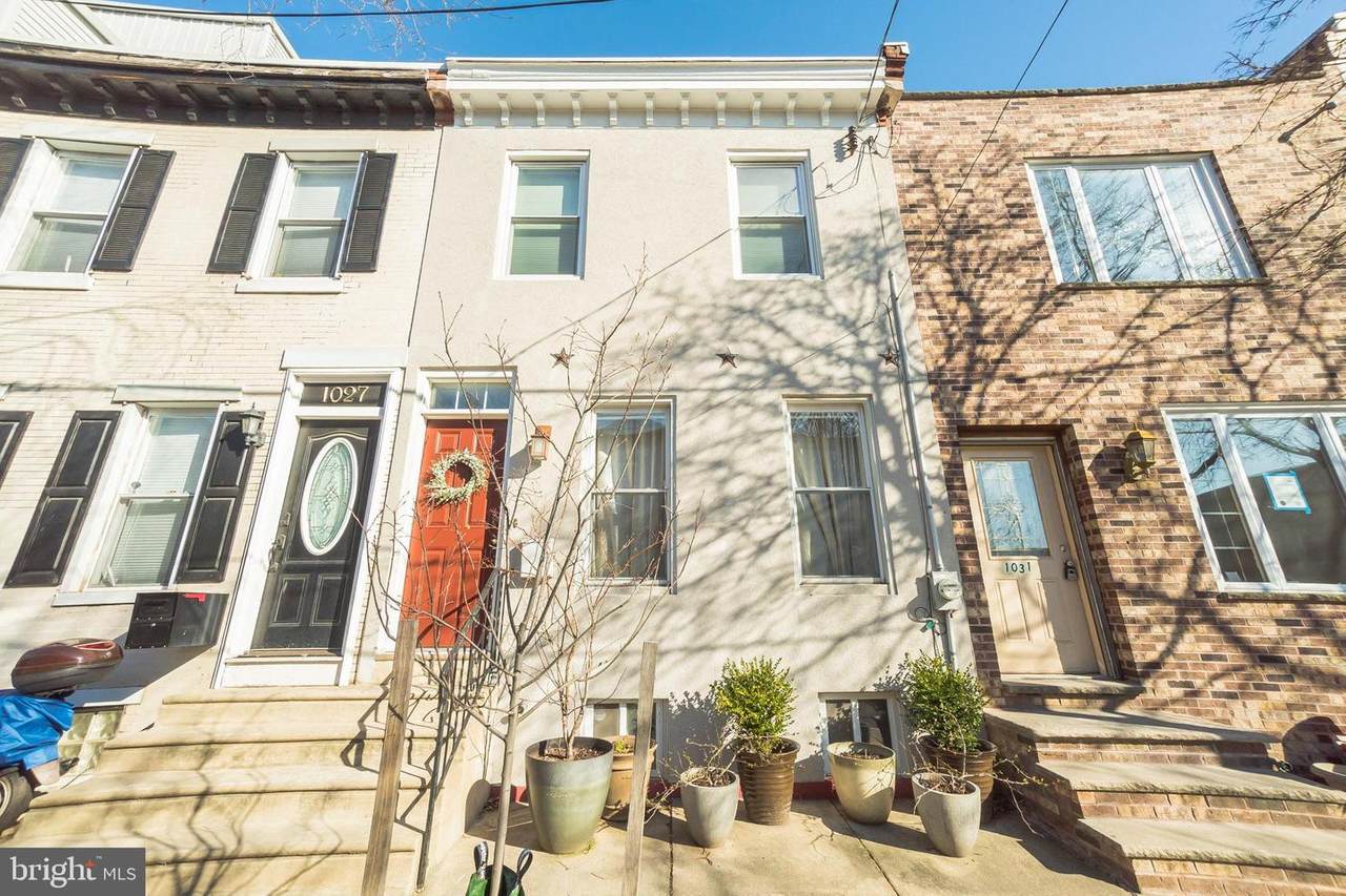 1029 Chadwick Street - Photo 1