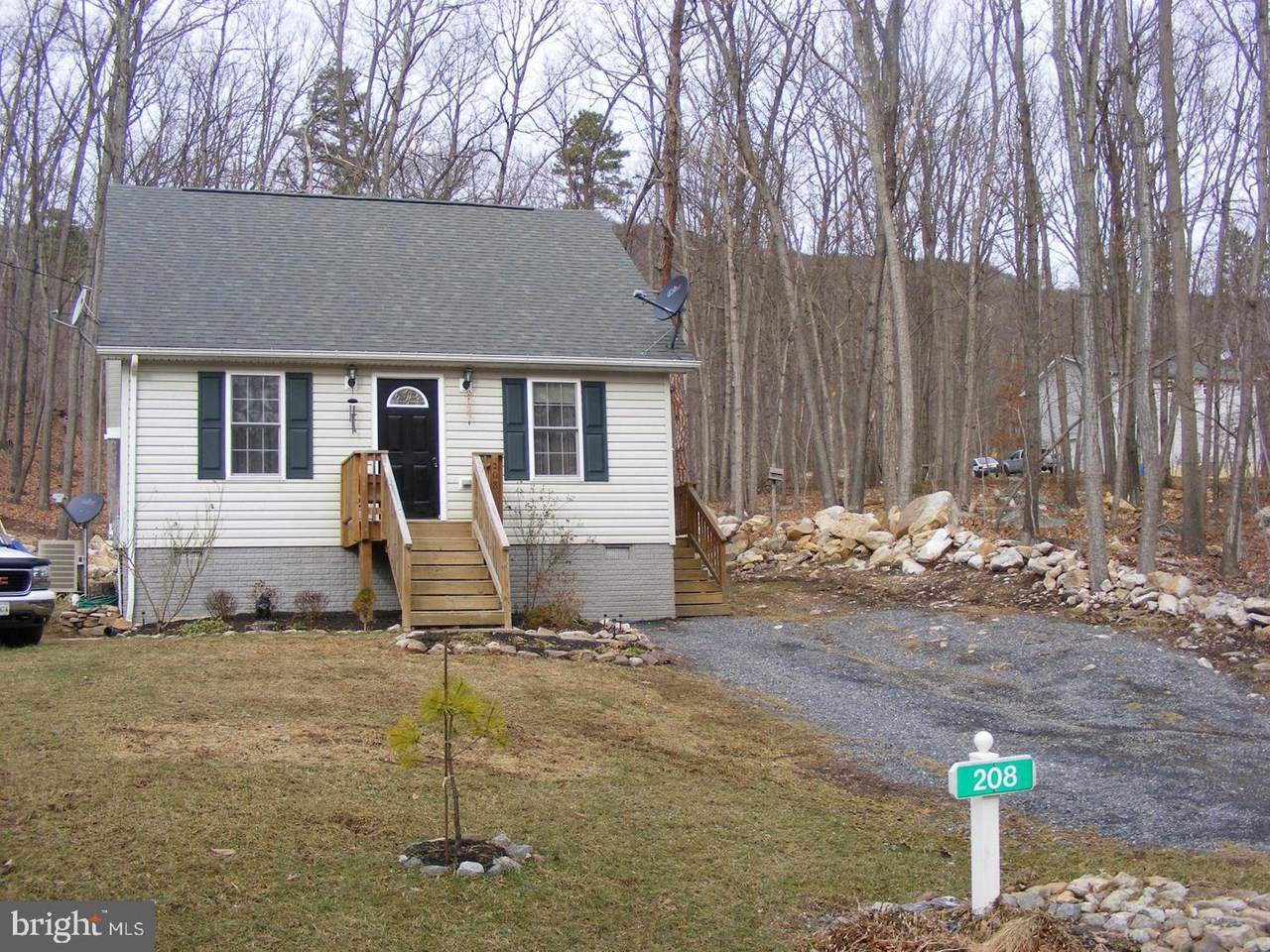 208 Opossum Trail - Photo 1