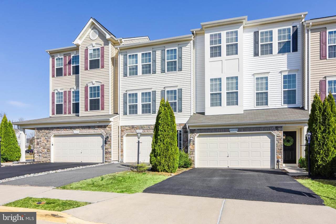 42472 Franklin Benjamin Terrace - Photo 1