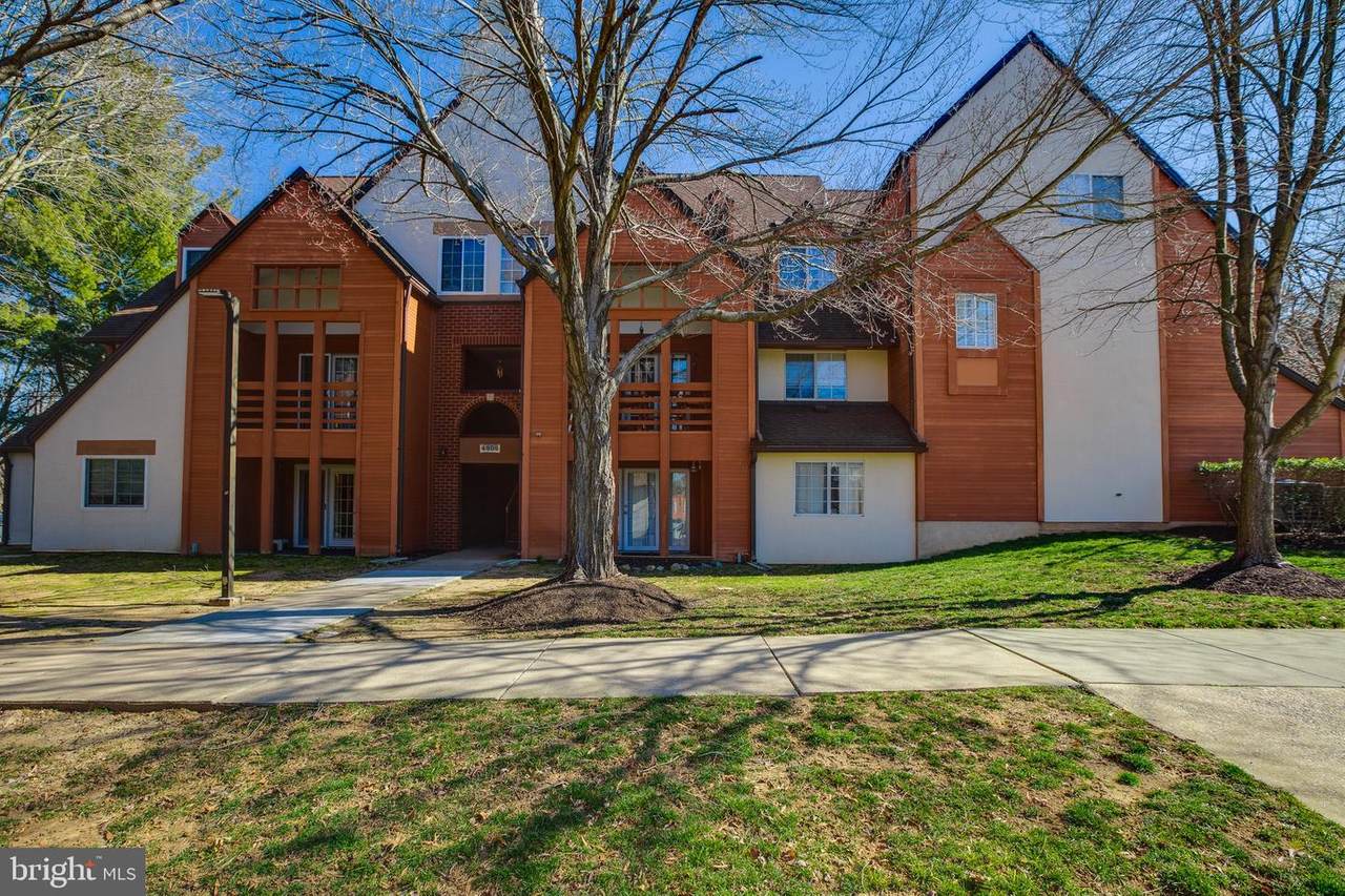 4906 Columbia Road - Photo 1