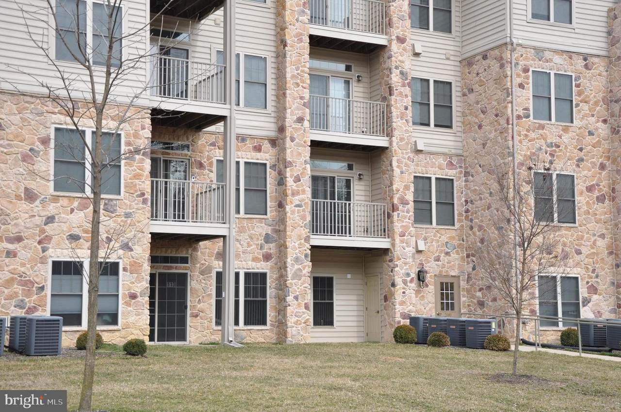 2000 Fountainview Circle - Photo 1