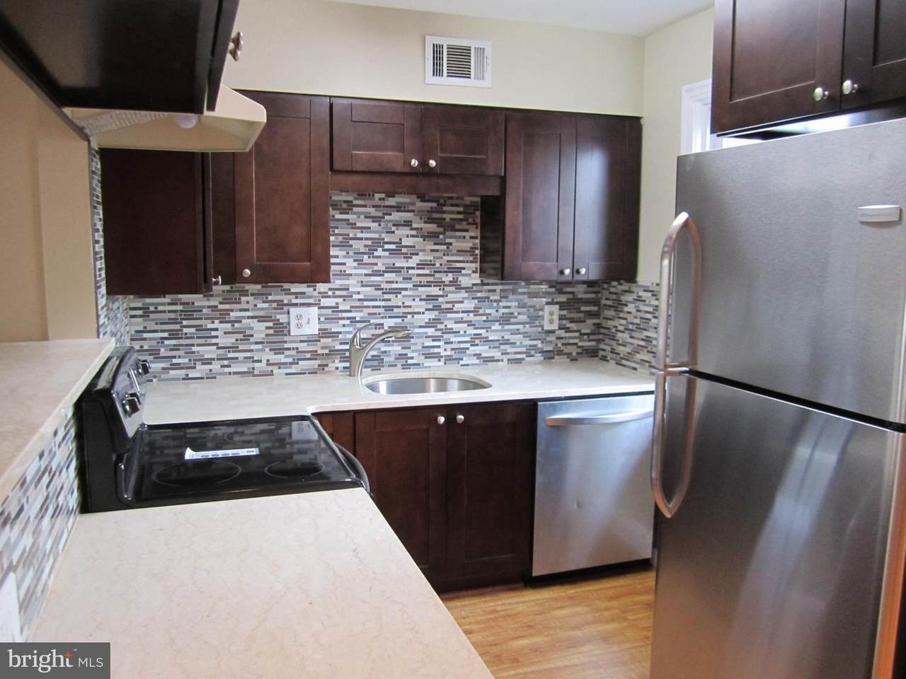 2709 Arlington Boulevard - Photo 1 2709 Arlington Boulevard - Photo 1