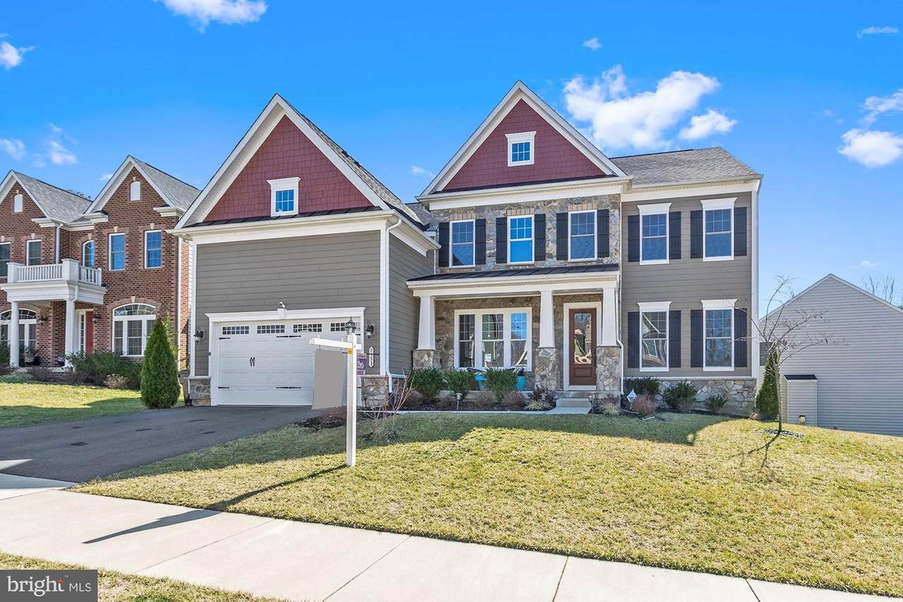 7553 Glen Pointe Court - Photo 1