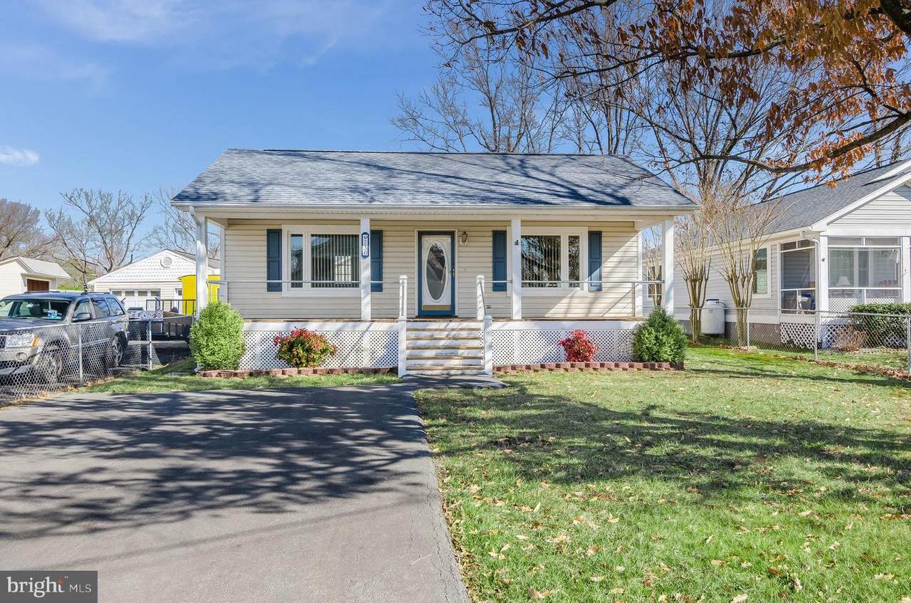 730 Monroe Bay Avenue - Photo 1