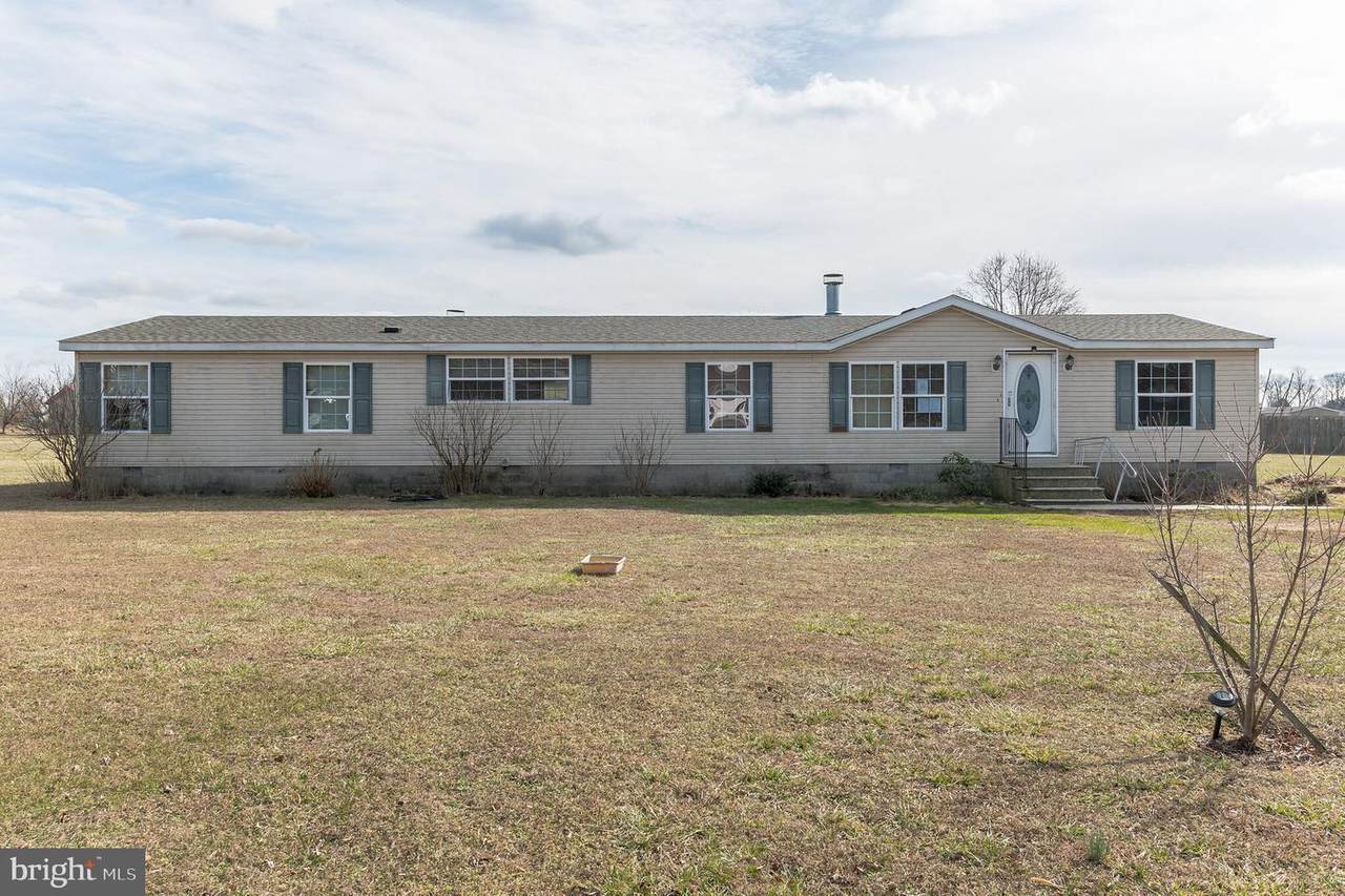 689 Fernwood Drive - Photo 1