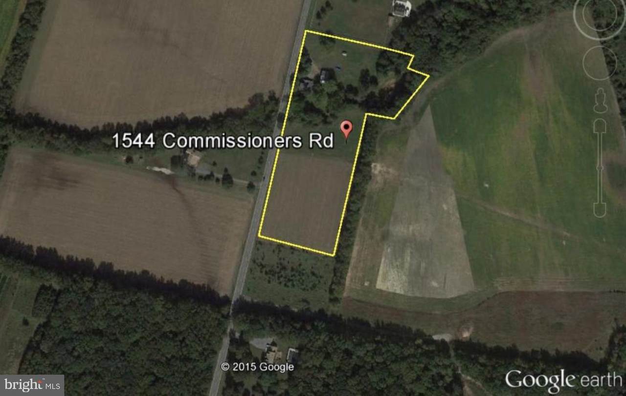 1544 Commissioners Road - Photo 1