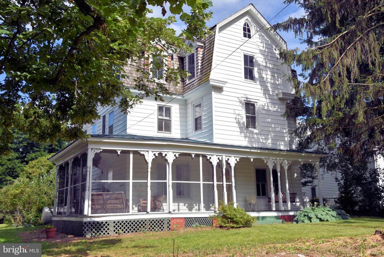 204 Ericsson Avenue - Photo 1