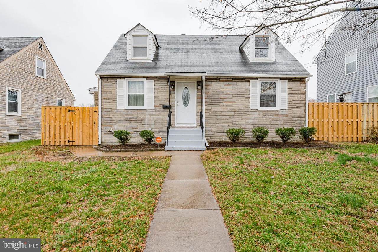 111 Vernon Avenue - Photo 1