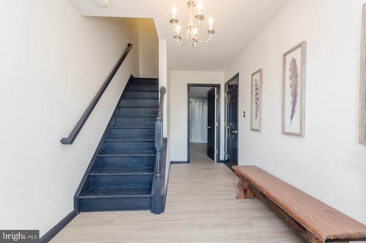 864 Aztec Drive - Photo 1