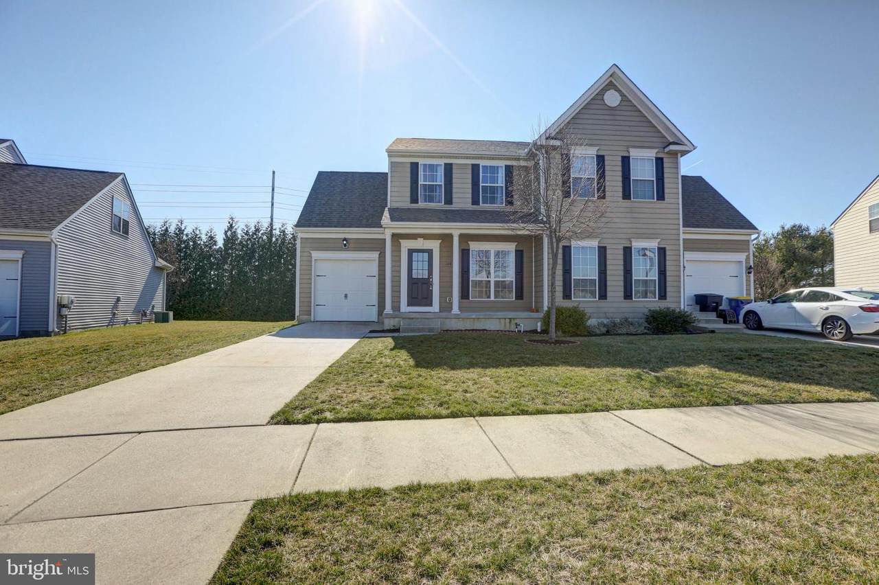 124 Lexington Place - Photo 1