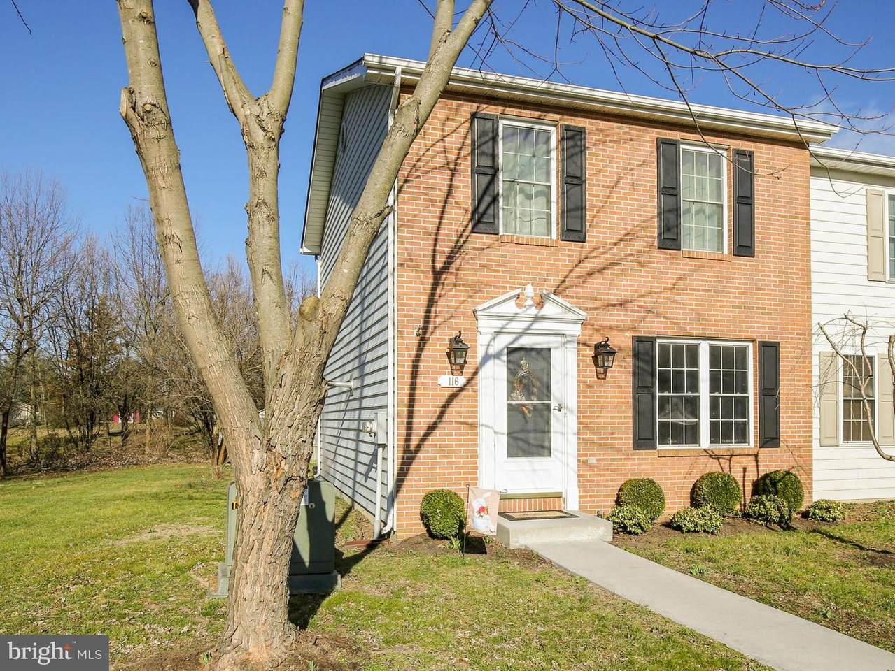 116 Freeton Court - Photo 1