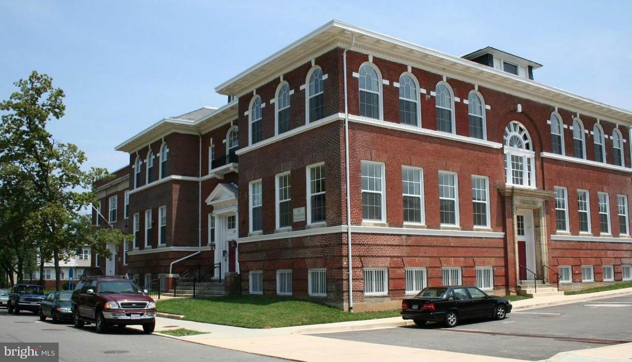 1322 Half Street - Photo 1