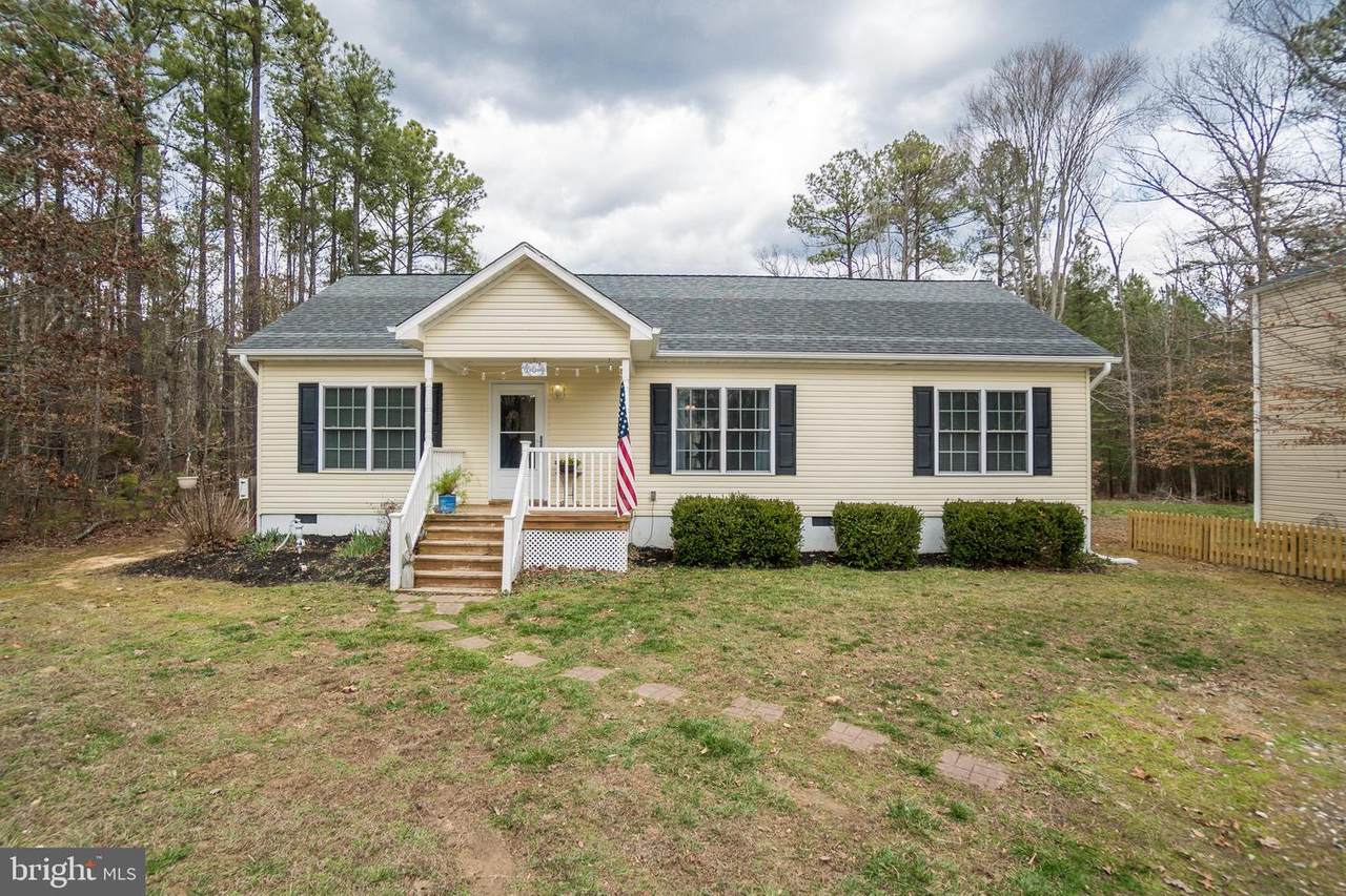 204 Yorktown Drive - Photo 1