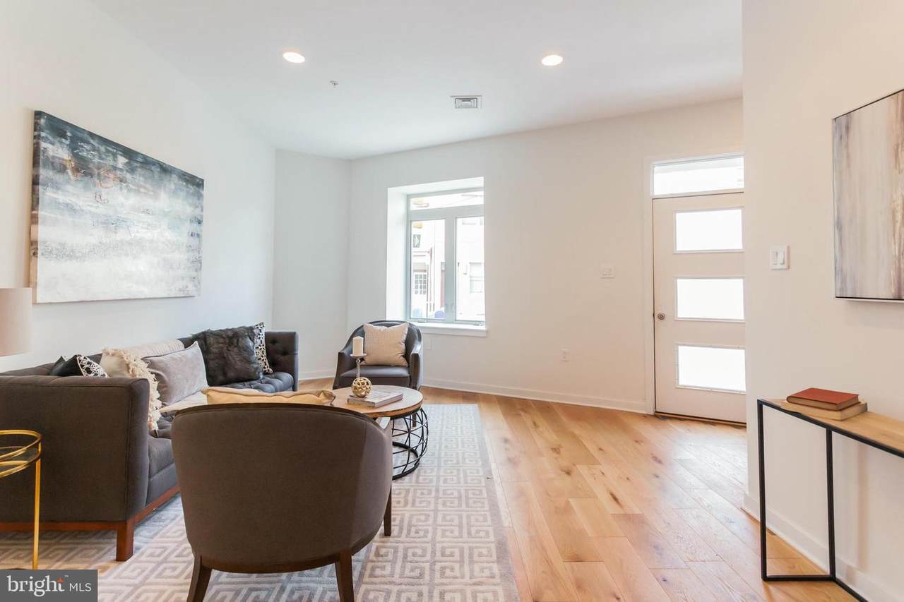 813 Passyunk Avenue - Photo 1