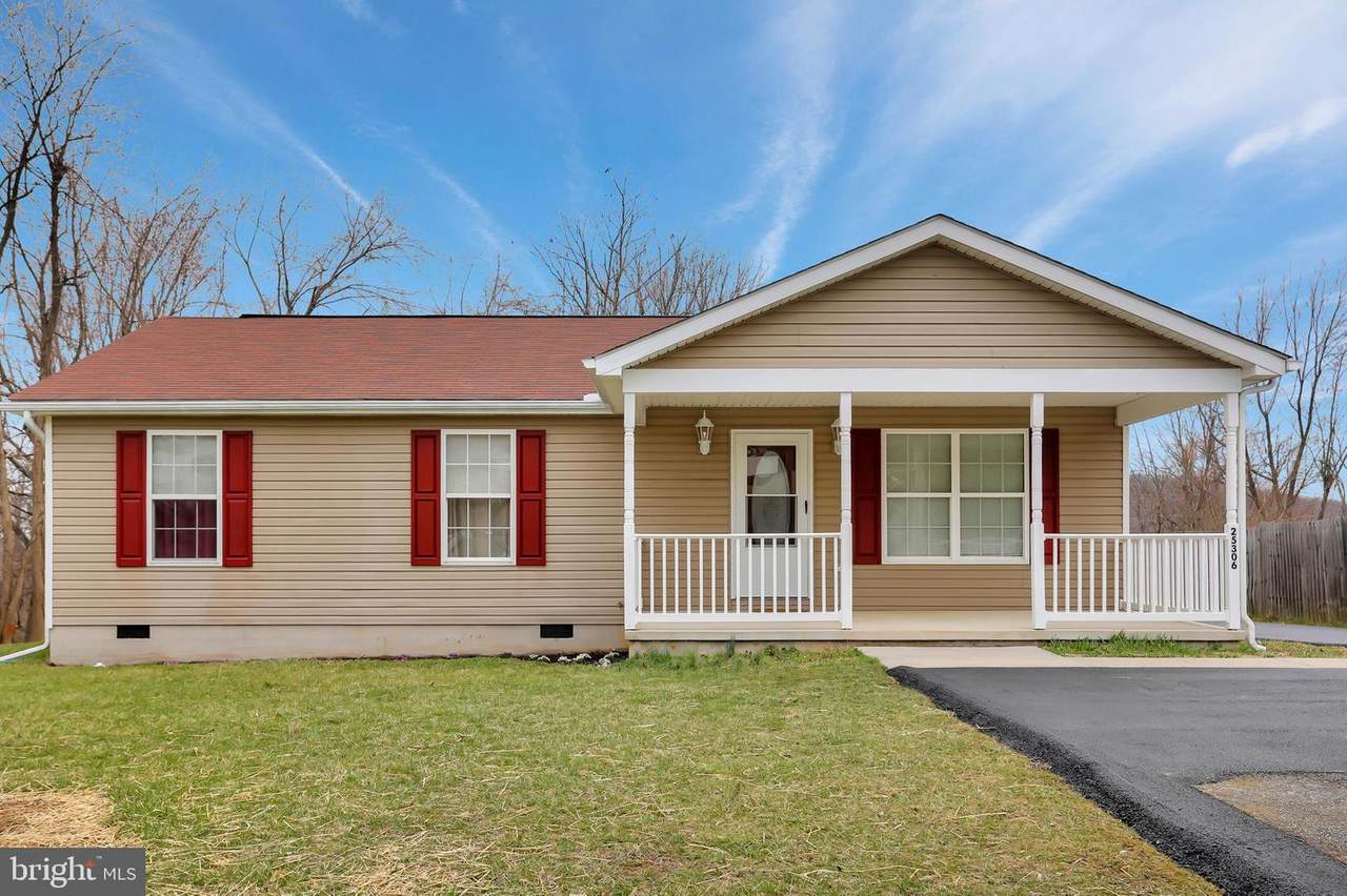 25306 Military Road - Photo 1