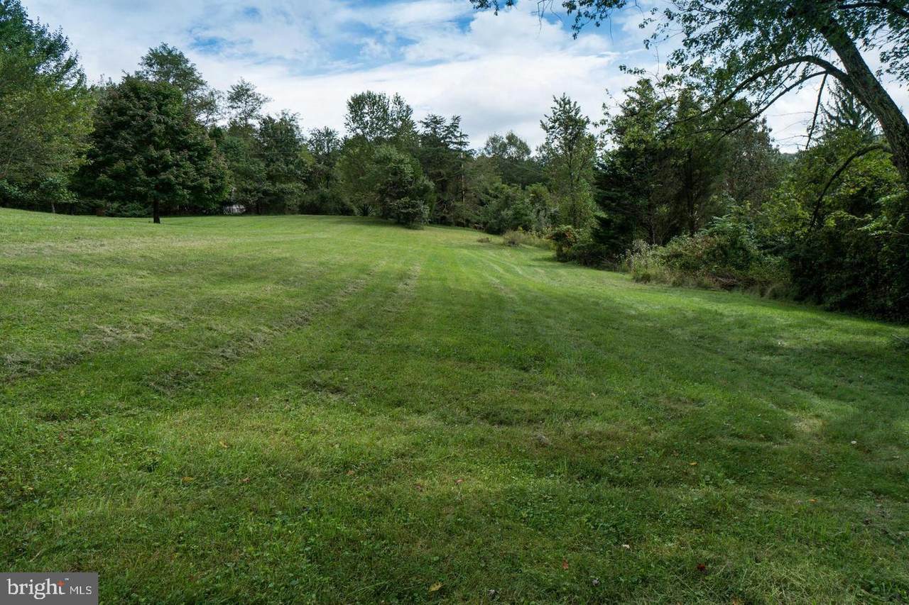 1977 Freeland Road - Photo 1