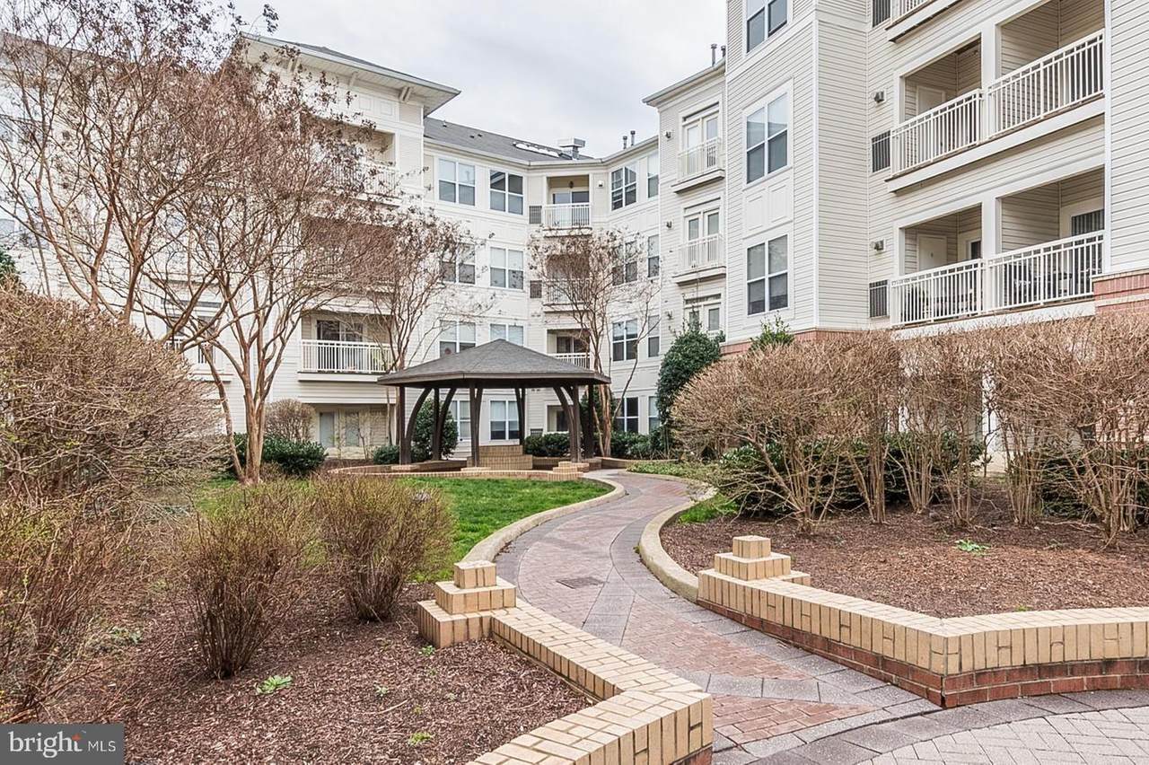 9480 Virginia Center Boulevard - Photo 1