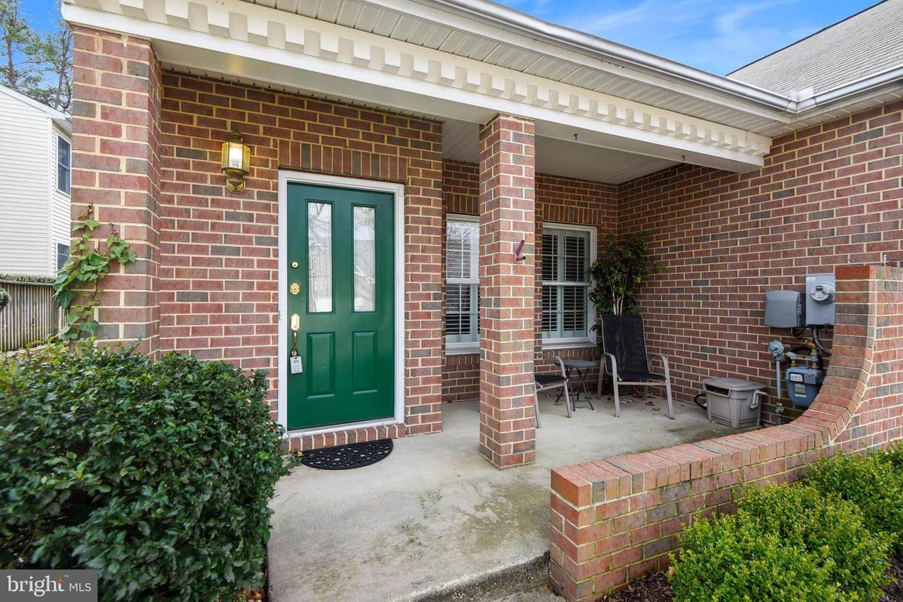 927 Perry Landing Court - Photo 1