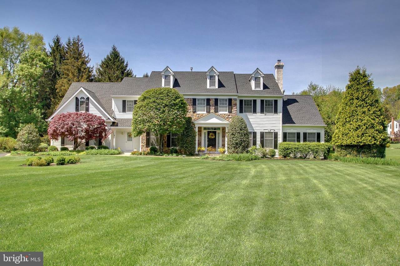 2 Bellinghamshire Place - Photo 1