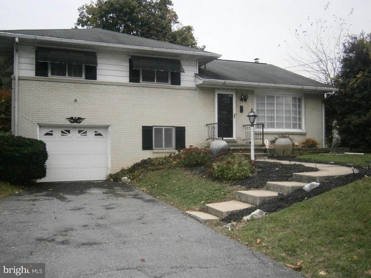 1942 Susquehanna Trail - Photo 1