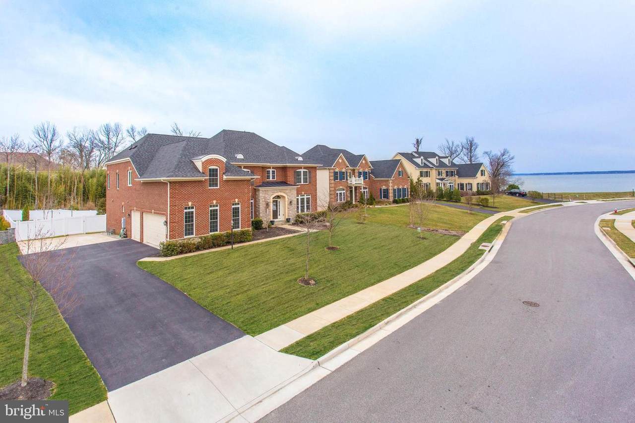9427 Ferry Landing Court - Photo 1