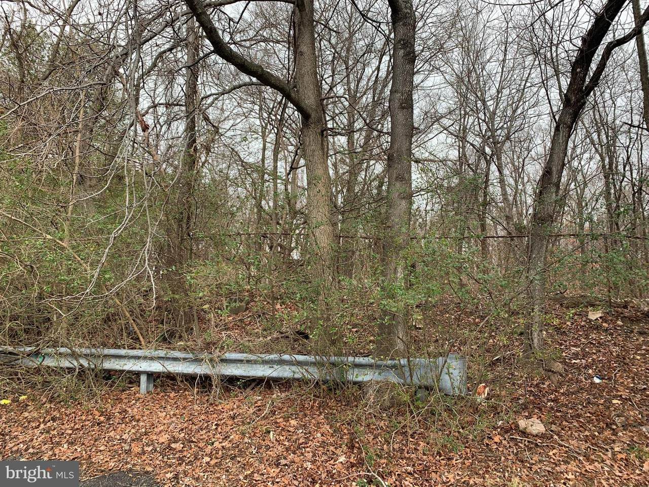 5806 Middleton Court - Photo 1