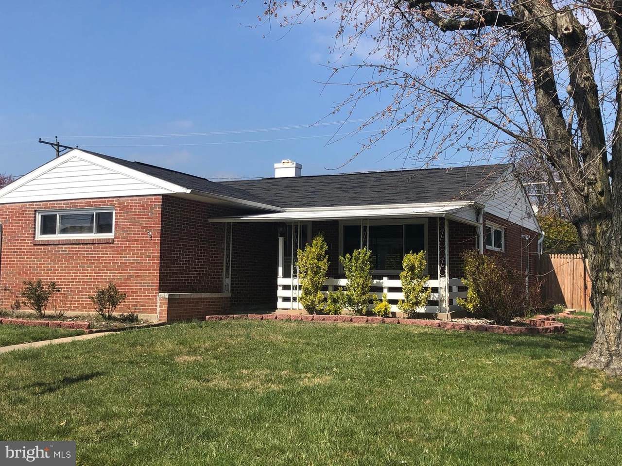 8744 Stockwell Road - Photo 1