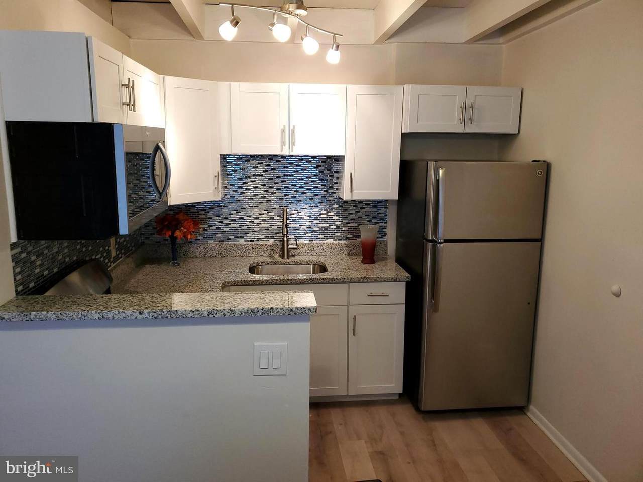 100 Glenolden Avenue - Photo 1