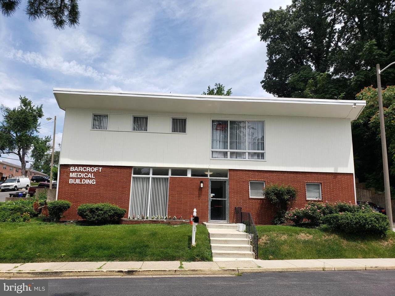 939 Wakefield Street - Photo 1