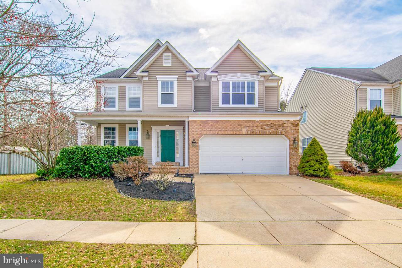 1423 Bush Road - Photo 1