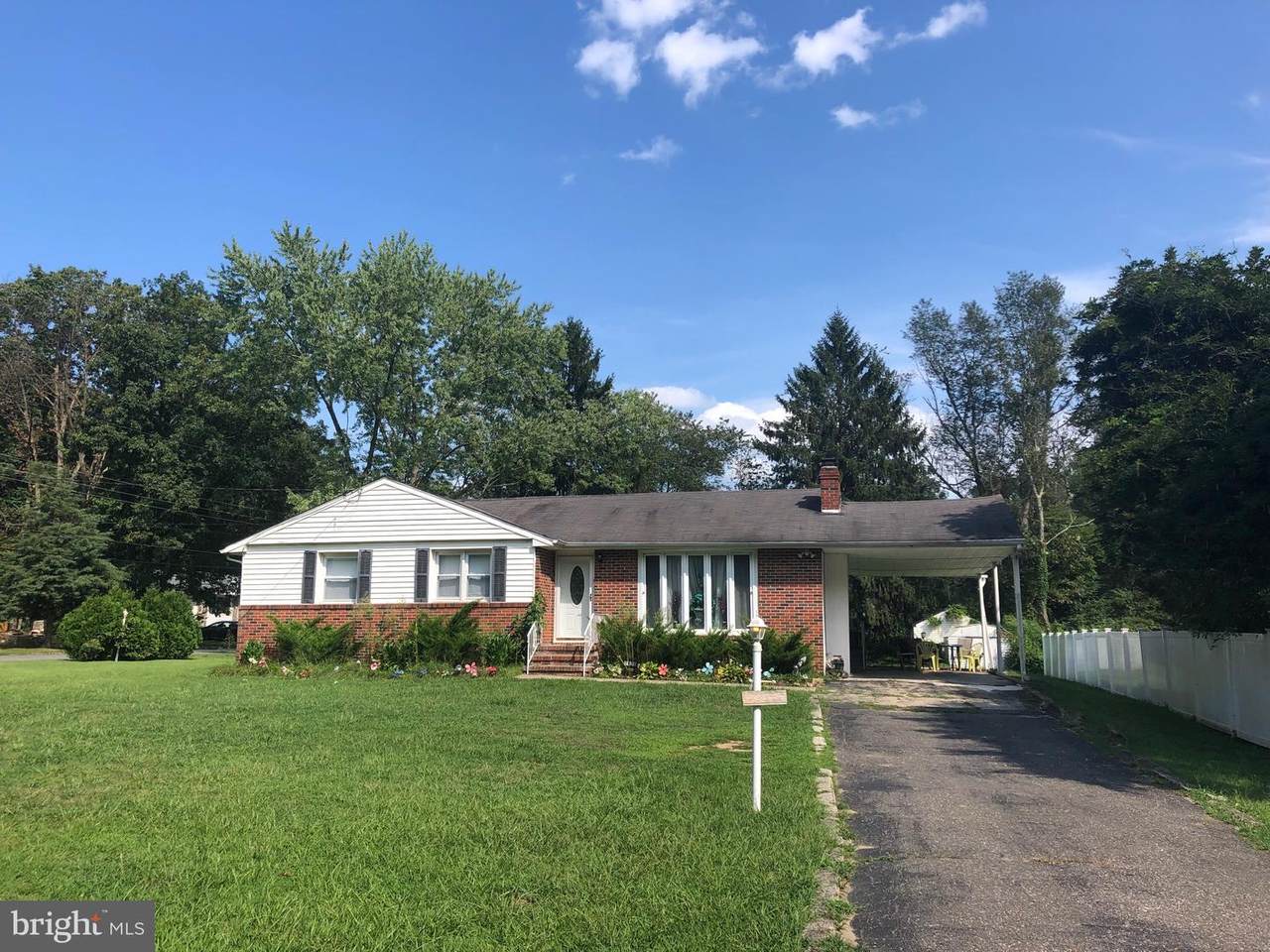 1408 Janvier Road - Photo 1
