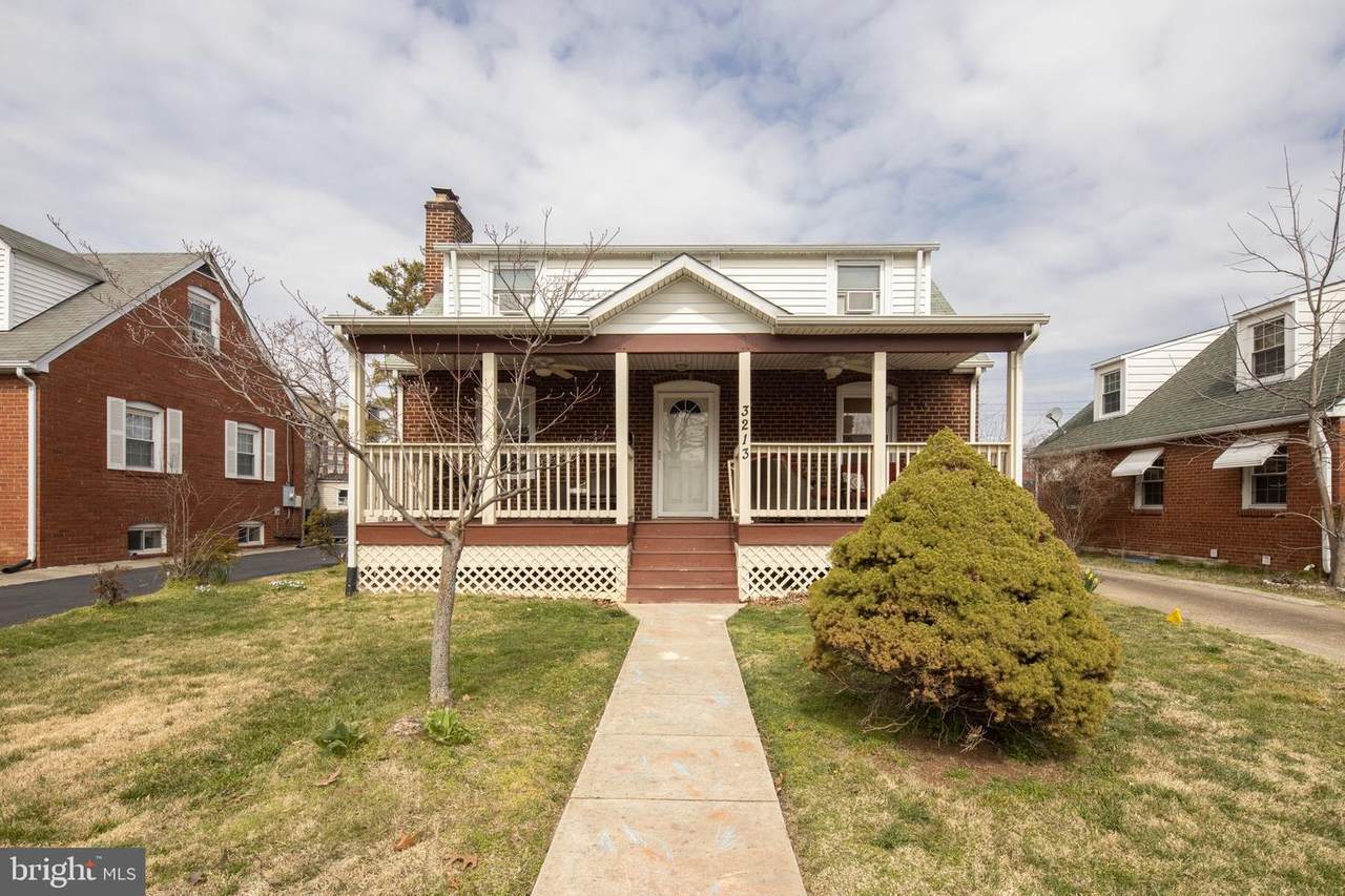 3213 12TH Street - Photo 1