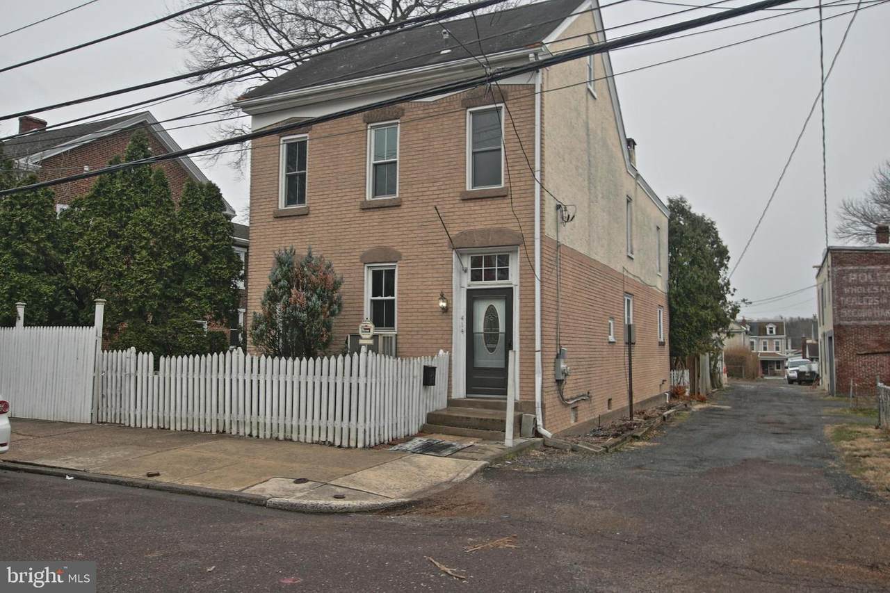 414 South Street - Photo 1