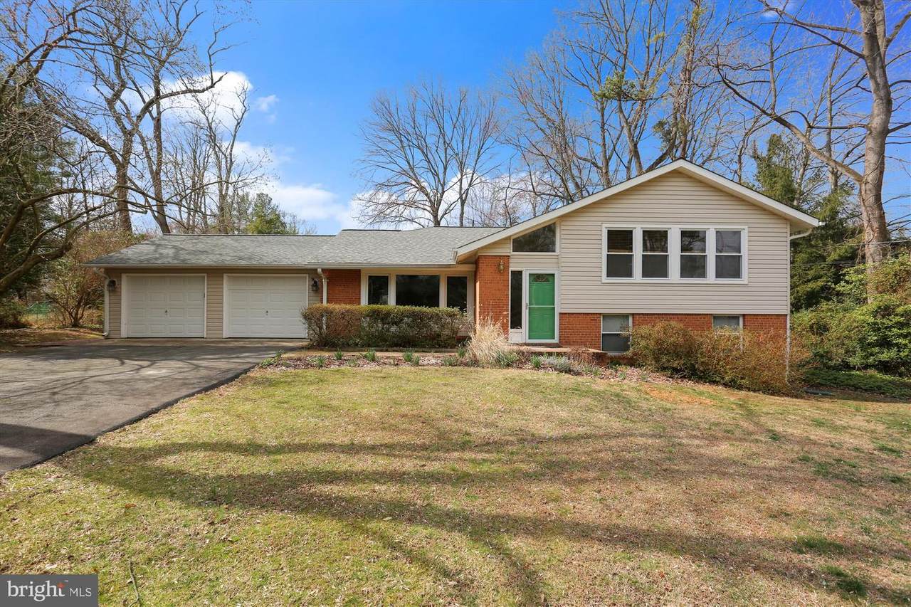 9112 Quintana Drive - Photo 1