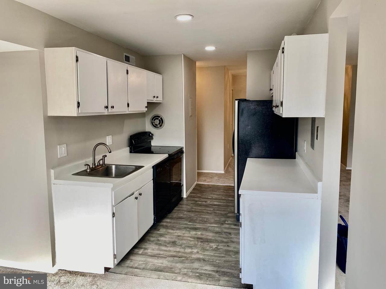 422 Girard Street - Photo 1