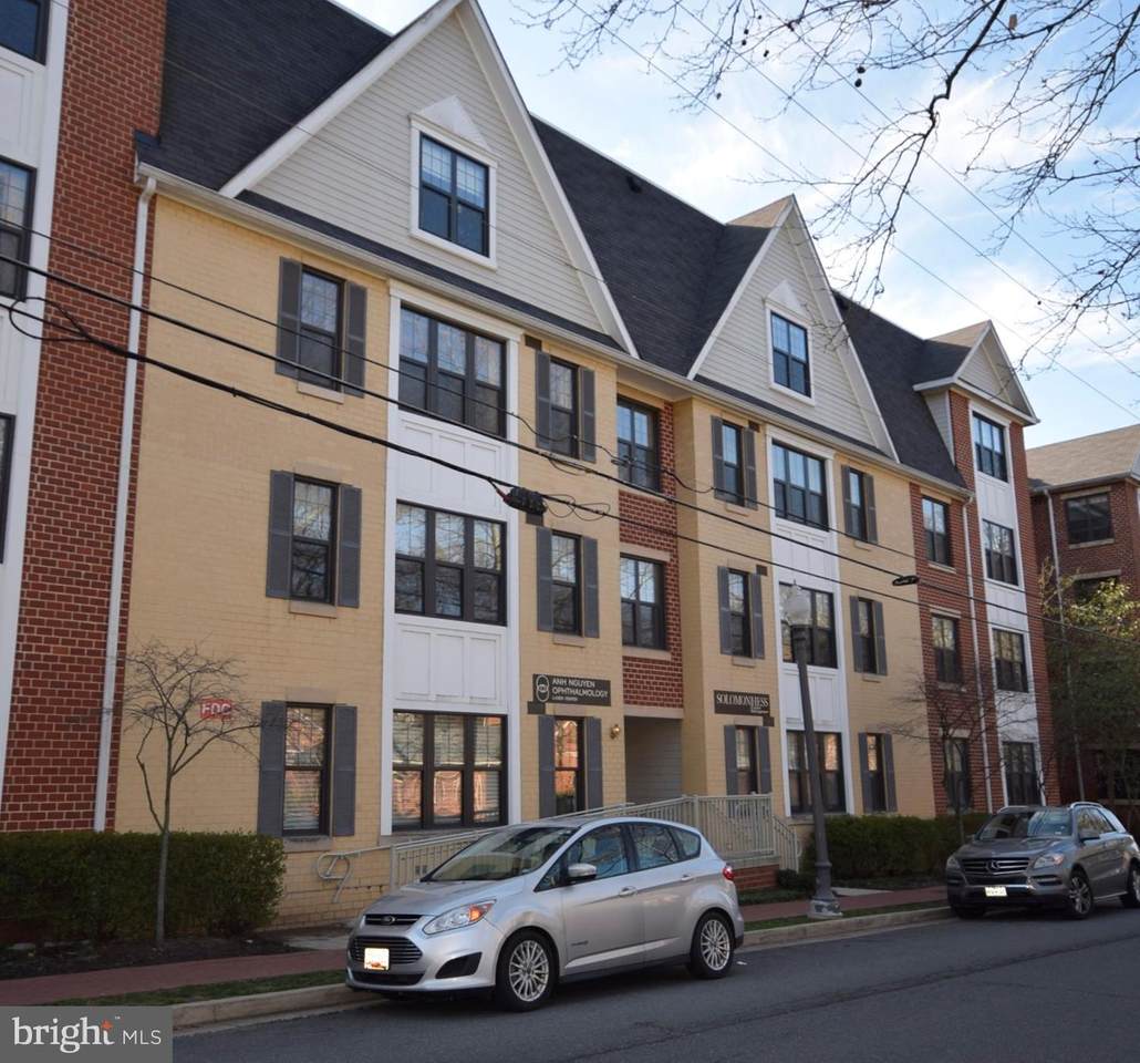 431 Park Avenue - Photo 1