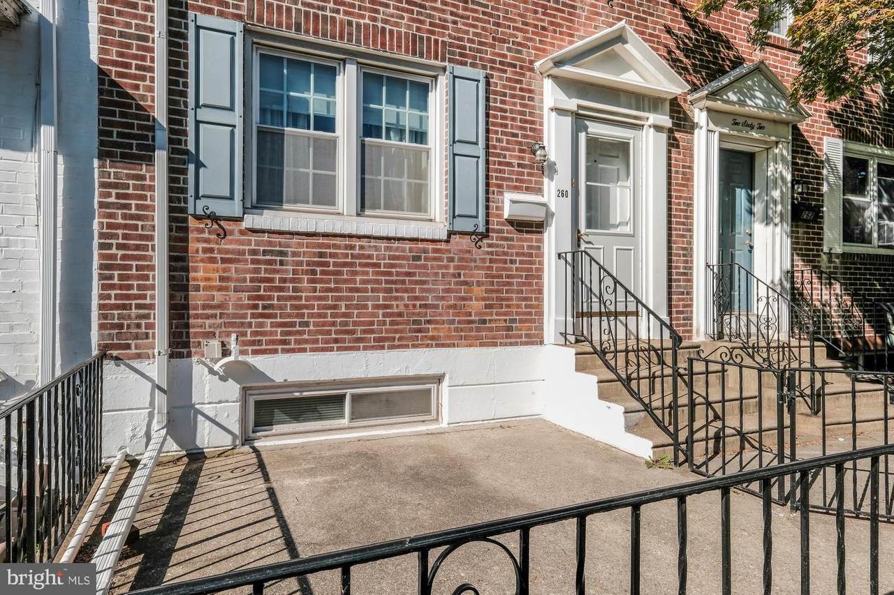 260 Sherbrook Boulevard - Photo 1