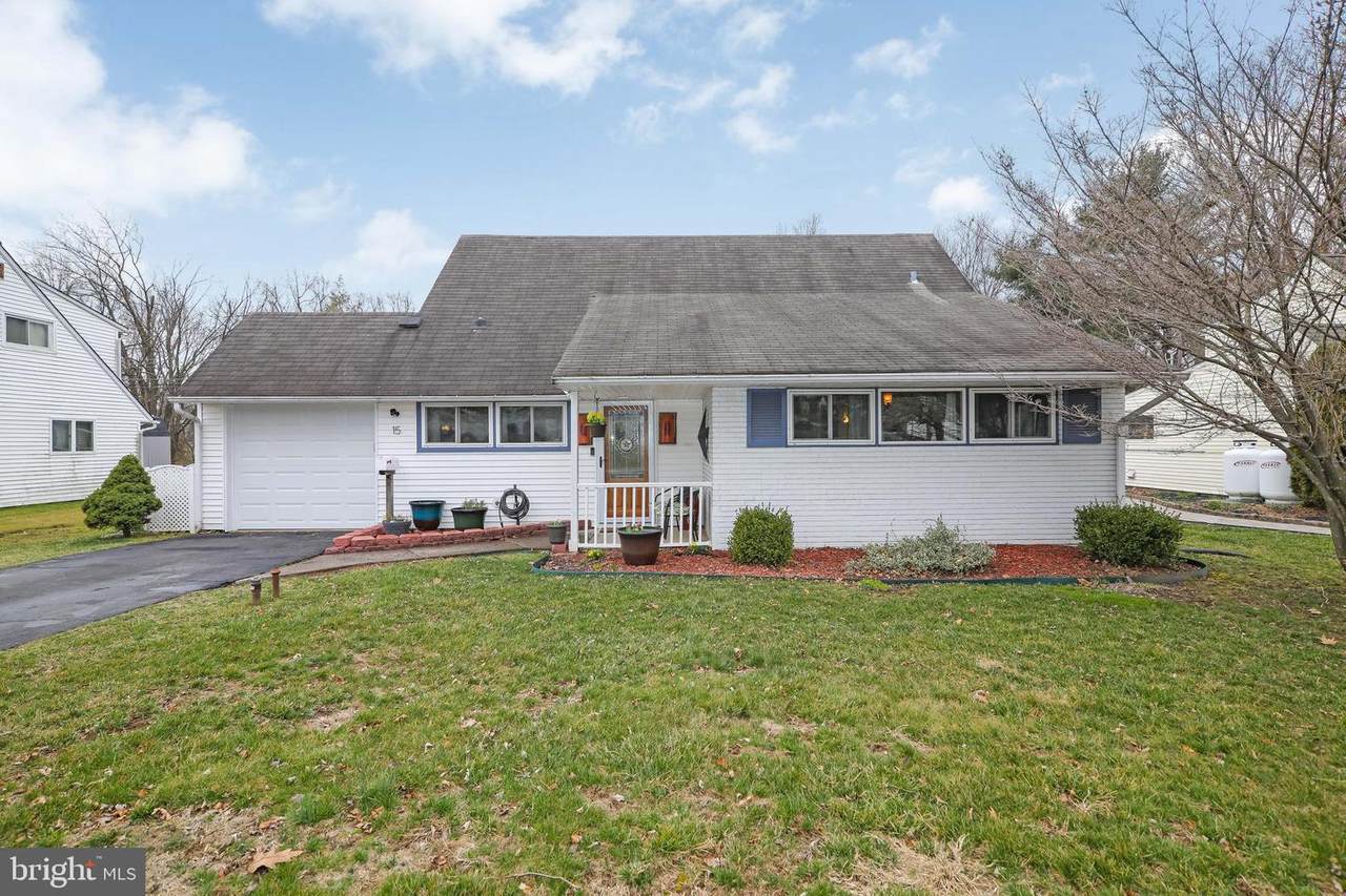 15 Highland Park Drive - Photo 1
