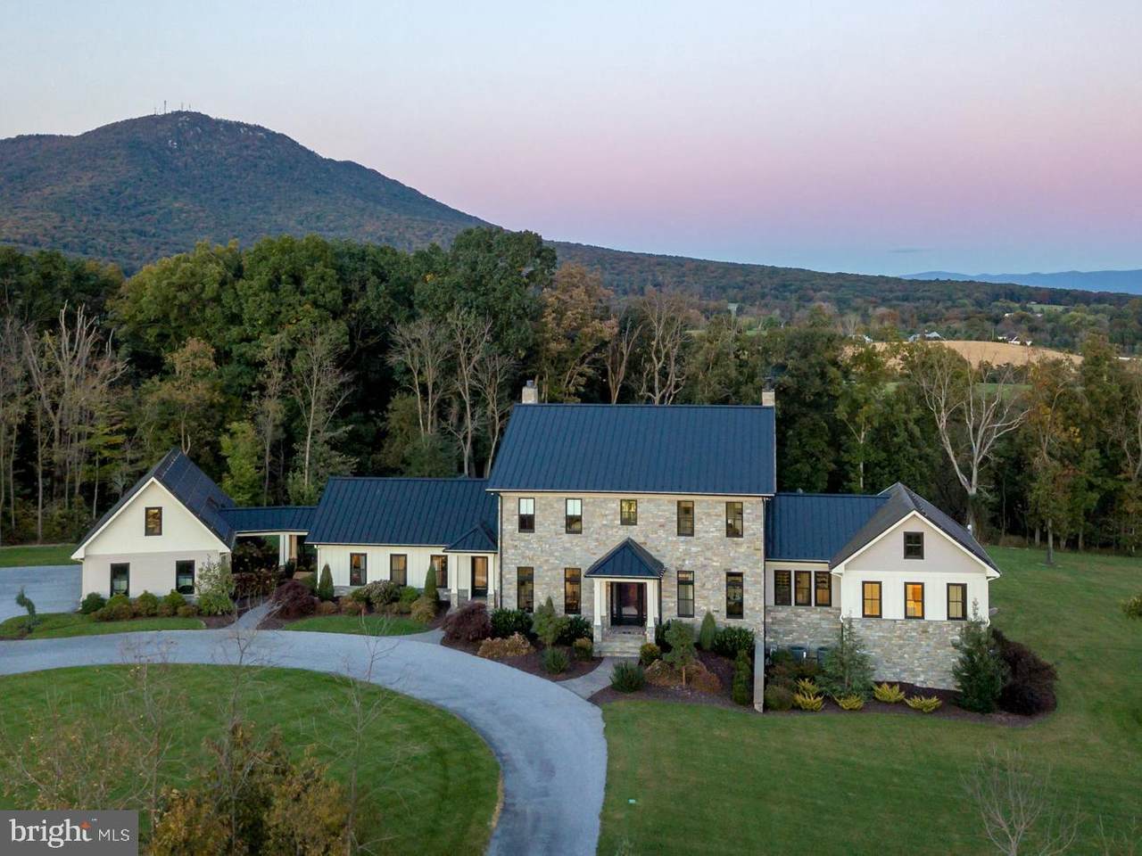 563 Hickory Point Trail - Photo 1