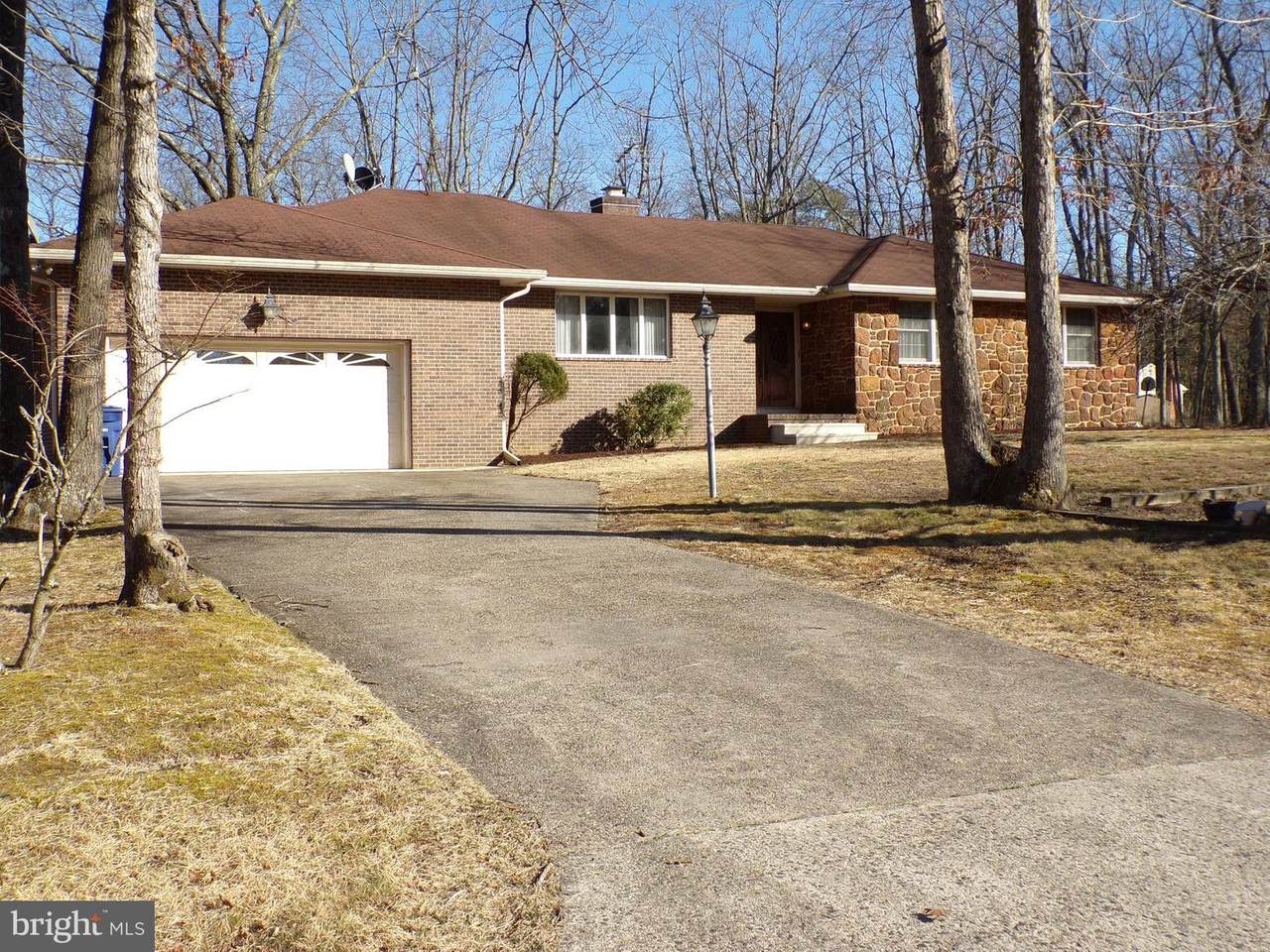 8 Sandra Lane - Photo 1