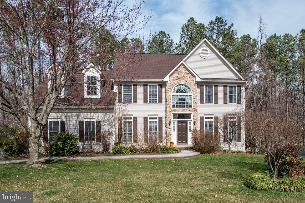 32 Monument Drive - Photo 1