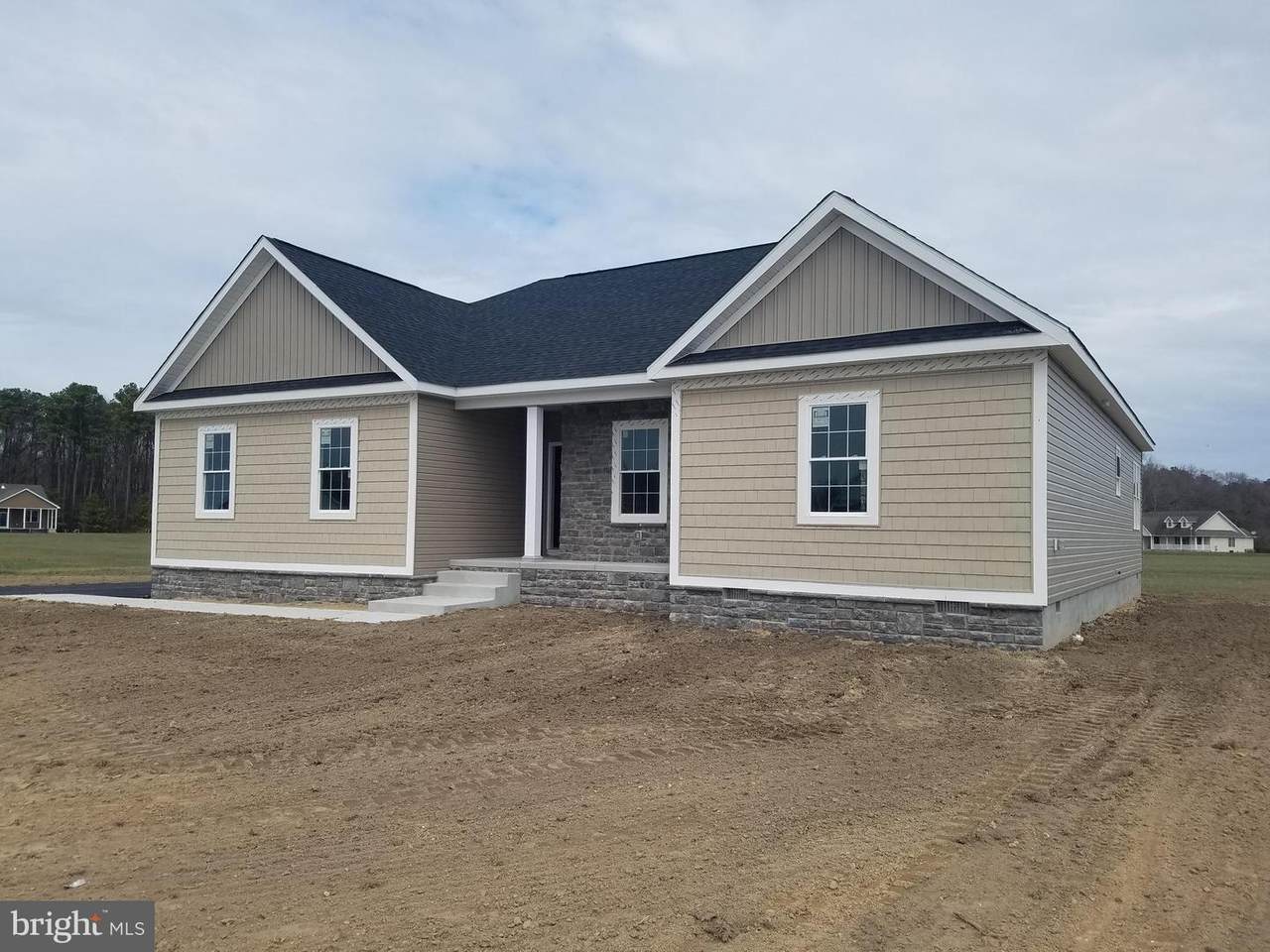 4400 Greenbriar Way - Photo 1