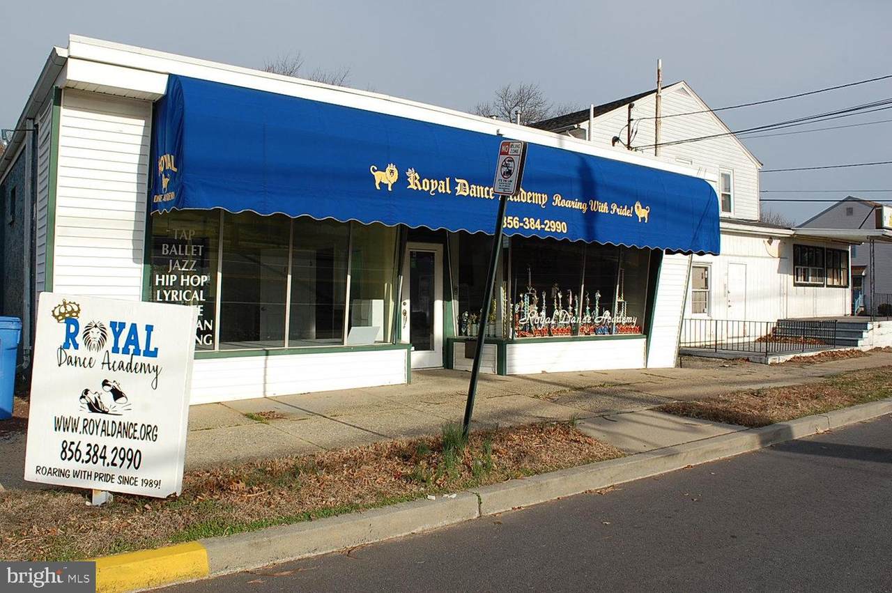 105 Grove Avenue - Photo 1